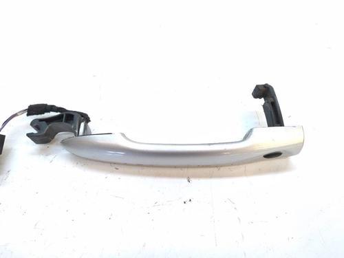 front-left-exterior-door-handle-renault-megane-iii-hatchback-bz01_-b3_-15-dci-242578b-2008-13032596 main image