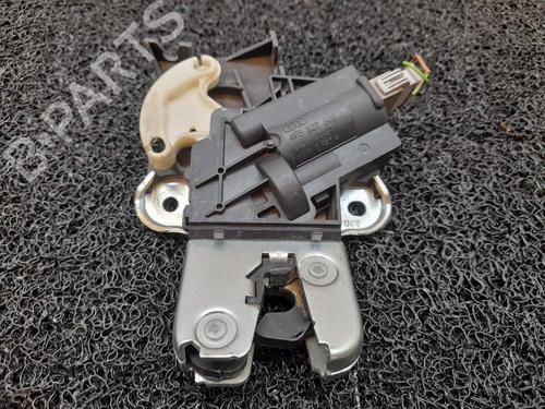 Used Tailgate lock AUDI A4 B8 (8K2) 2.0 TDI quattro (143 hp) 4415863