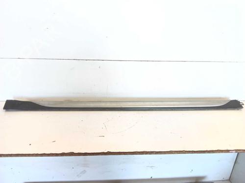 Used Right sideskirt Right sideskirt 39383465 39383465