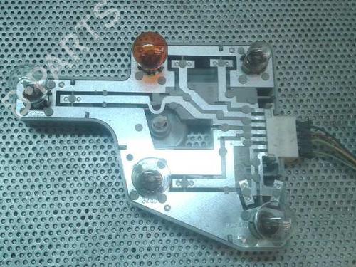 Used Lamp holder Lamp holder MERCEDES-BENZ C-CLASS (W202) C 230 Kompressor (202.024) (193 hp) 14033777 14033777