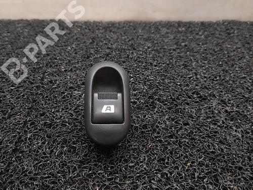 Used Right front window switch Right front window switch PEUGEOT 1007 (KM_) 1.4 HDi (68 hp) 10773654 10773654