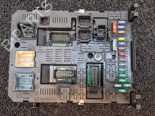 Used Fuse box Fuse box PEUGEOT 3008 I MPV (0U_) [2009-2017] 8266119 8266119