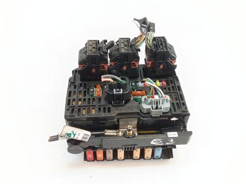 Used Fuse box Fuse box PEUGEOT 407 (6D_) 2.0 16V (6DRFJC, 6DRFJE, 6DRFJF) (140 hp) 34350658 34350658