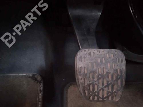 Used Clutch pedal Clutch pedal MERCEDES-BENZ E-CLASS (W211) E 270 CDI (211.016) (177 hp) 8768512 8768512