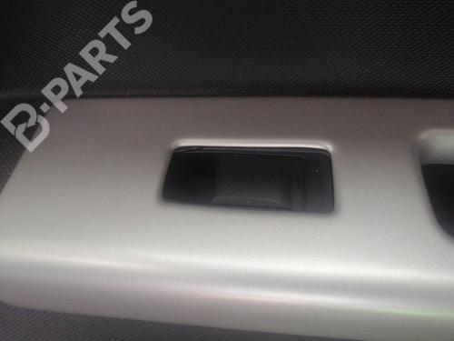 Used Right rear window switch Right rear window switch DODGE CALIBER 2.0 CRD (140 hp) 7160182 7160182