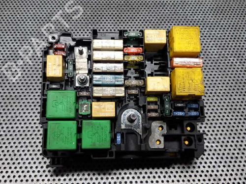 Fuse box PEUGEOT 208 I (CA_, CC_) 1.2 VTI 82 (82 hp) 4752381