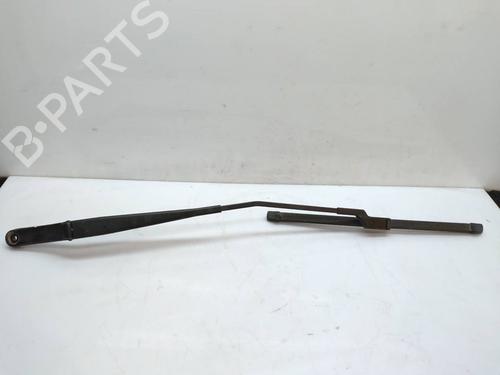 Used Front windshield wiper arm Front windshield wiper arm 12438494 12438494