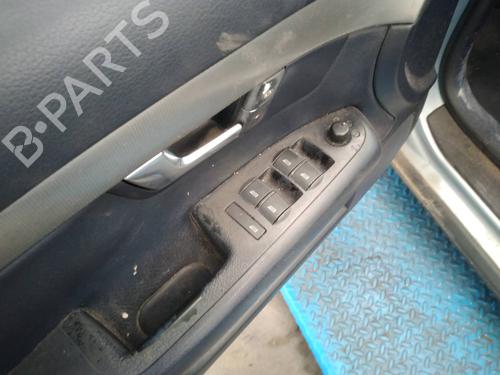 Front right lock AUDI A4 B6 (8E2) 1.9 TDI | BP8250988C97 