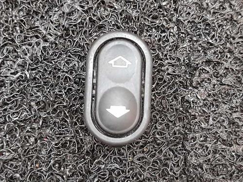 Used Right front window switch Right front window switch FORD ESCORT VI (GAL, AAL, ABL) [1995-2002] 6779238 6779238