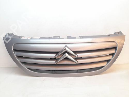 Used Grille CITROËN C3 I (FC_, FN_) 1.4 HDi (68 hp) 29499349