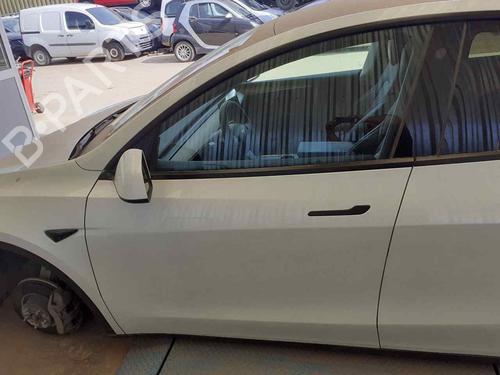 Used Left front door TESLA MODEL Y (5YJY) [2019-2025]  29532481