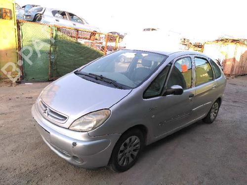 Right headlight CITROËN XSARA PICASSO (N68) 2.0 HDi | BP4511783C29 
