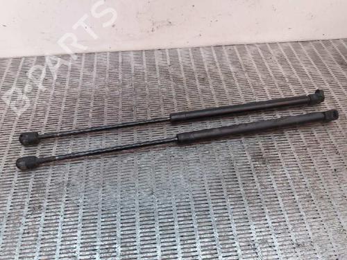 Used Tailgate lift support VW GOLF III (1H1) 1.6 (75 hp) 14033244