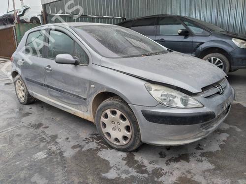 Fuse box PEUGEOT 307 (3A/C) 2.0 HDi 90 | BP9524350E1 