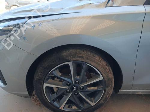 Used Left front fenders Left front fenders 37702141 37702141