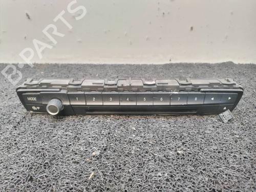 Used Radio Radio 10539405 10539405