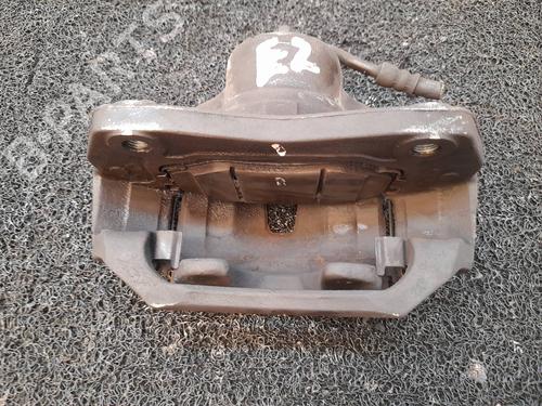 Used Right front brake caliper Right front brake caliper 11584069 11584069