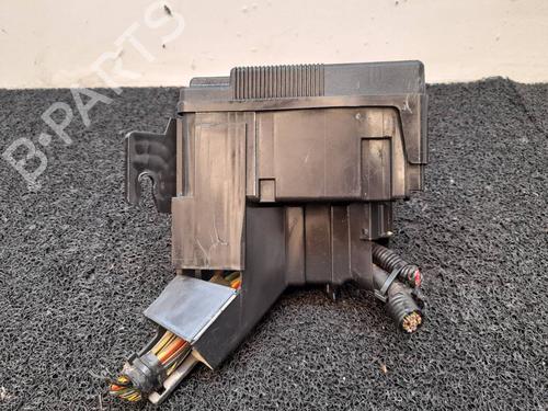 Used Fuse box Fuse box 10115635 10115635