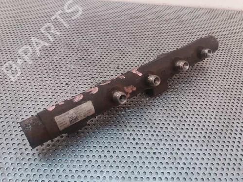 Used Injection rail Injection rail 1940652 1940652
