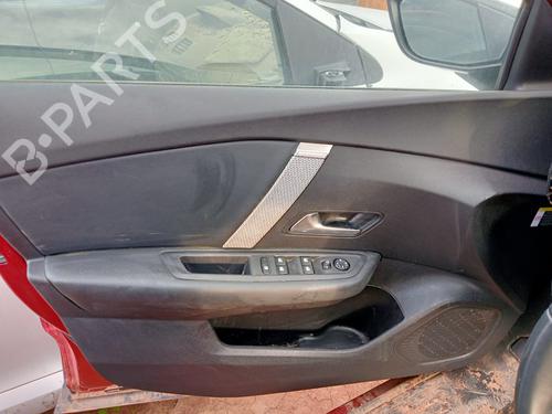 Venstre frontpanel CITROËN C4 III (BA_, BB_, BC_) [2020-2026]  32016477