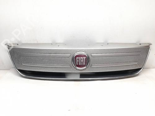 Griglia FIAT MULTIPLA (186_) 1.9 JTD (186AXE1A) (120 hp) 30052677