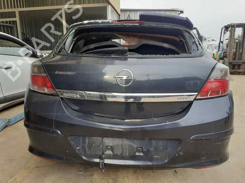 Throttle body OPEL ASTRA H GTC (A04) | BP31371739M82