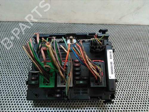 Used Fuse box Fuse box 881690 881690