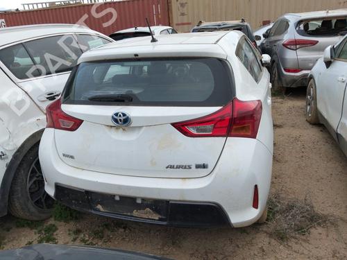 Used Parts TOYOTA AURIS (_E18_) 1.8 Hybrid (ZWE186_, ZWE186R) (136 hp) 4351234