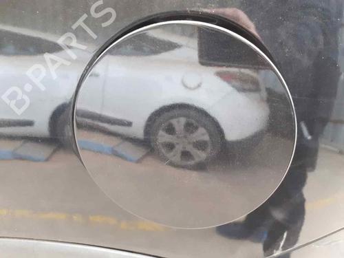 fuel-flap-ssangyong-tivoli-2015-34120005 main image