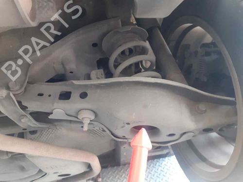 Used Right rear suspension arm TOYOTA AURIS (_E18_) 1.8 Hybrid (ZWE186_, ZWE186R) (136 hp) 23269943