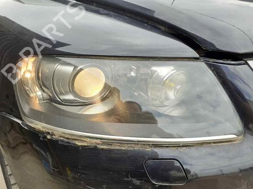 Used Right headlight VW TOUAREG (7LA, 7L6, 7L7) 2.5 R5 TDI (174 hp) 28571401