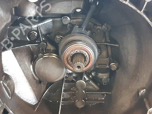 Gearbox ALFA ROMEO 147 (937_) 1.6 16V T.SPARK ECO (937.AXA1A, 937.BXA1A) | BP5220073M3 