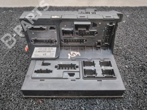 fuse-box-mercedes-benz-e-class-w211-e-320-cdi-211026-2115453901-2002-2003-2004-2005-2006-2007-2008-2009-10169438 main image