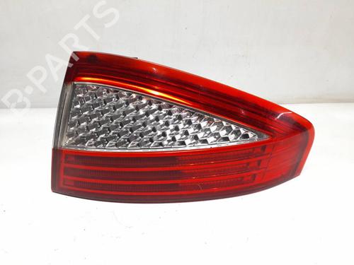 right-taillight-ford-mondeo-iv-ba7-2007-2008-2009-2010-2011-2012-2013-2014-2015-32160888 main image