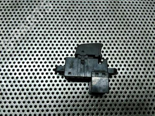 Used Right rear window switch NISSAN PRIMERA (P12) 1.6 (109 hp) 1355193