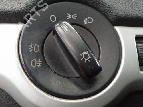 Used Headlight switch SKODA OCTAVIA II (1Z3) 1.9 TDI (105 hp) 7056255