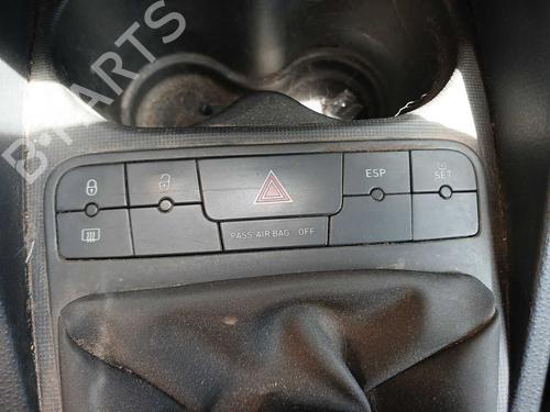 Advarselsbryter Advarselsbryter SEAT IBIZA IV (6J5, 6P1) 1.6 TDI (90 hp) 36642613 36642613