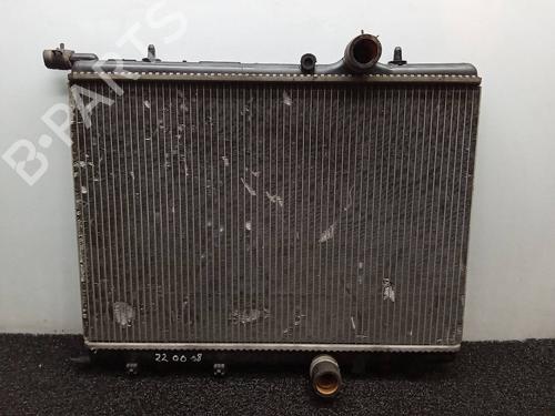 Used Water radiator Water radiator 8904690 8904690