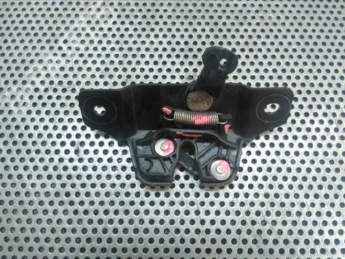 Used Tailgate lock PEUGEOT 406 (8B) 2.2 HDi (133 hp) 2523568