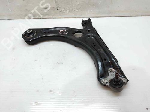 Used Right front suspension arm VW POLO VI (AW1, BZ1, AE1) 1.0 TSI (95 hp) 25735165