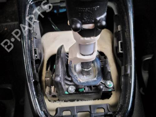 Used Gear lever OPEL CROSSLAND X / CROSSLAND (P17, P2QO) 1.2 (75) (110 hp) 13876578
