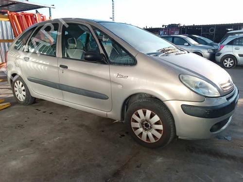 Left headlight CITROËN XSARA PICASSO (N68) 1.6 HDi | BP6835075C28 