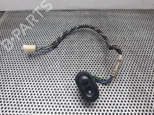 Used Right front window switch Right front window switch OPEL TIGRA (S93) 1.4 16V (F07) (90 hp) 3439379 3439379