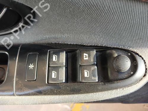 Left front window switch PEUGEOT 406 Break (8E/F) 2.0 HDI 110 | BP39033064I27 - Image 9