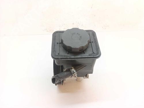 Used Steering pump Steering pump LAND ROVER RANGE ROVER III (L322) 3.0 D 4x4 (177 hp) 40228054 40228054