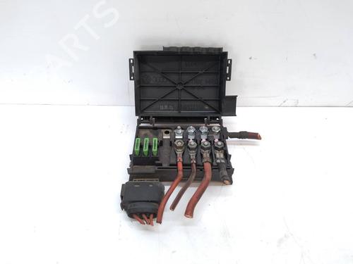 Used Fuse box Fuse box 13319590 13319590