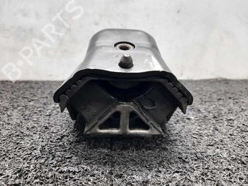 Used Engine mount MERCEDES-BENZ VITO Bus (W639) 109 CDI (639.701, 639.703, 639.705) (95 hp) 10243757
