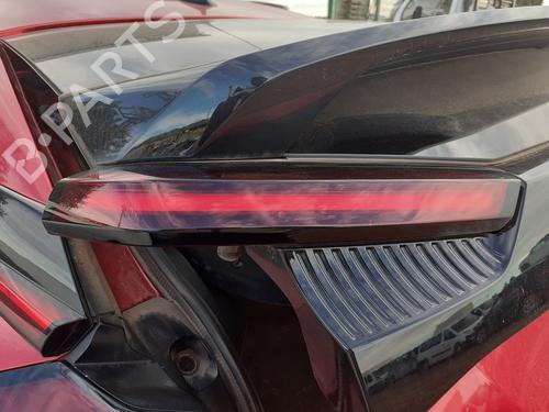 Używane Lampa tylna klapy bagażnika lewa CITROËN C4 III (BA_, BB_, BC_) [2020-2025]  30808542