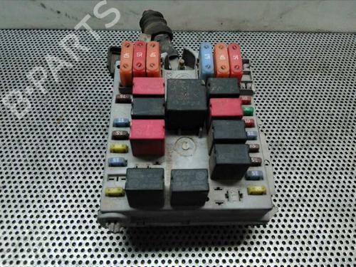Used Fuse box ALFA ROMEO 147 (937_) 1.9 JTDM 8V (937.AXD1A, 937.AXU1A, 937.BXU1A) (120 hp) 871557