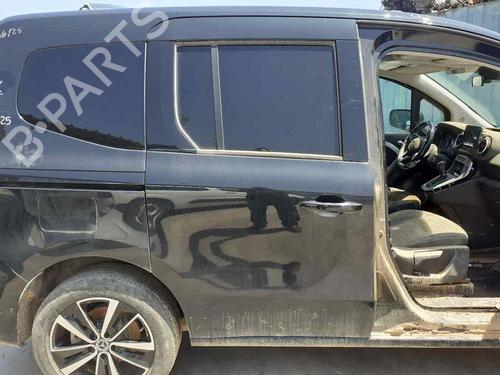 right-slide-door-mercedes-benz-t-class-mpv-w420-2022-27877587 main image